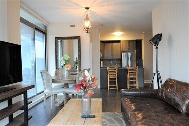 18 Yorkville Ave, unit 907 for sale - image #4