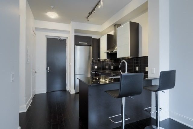 21 Balmuto St, unit 805 for rent - image #9