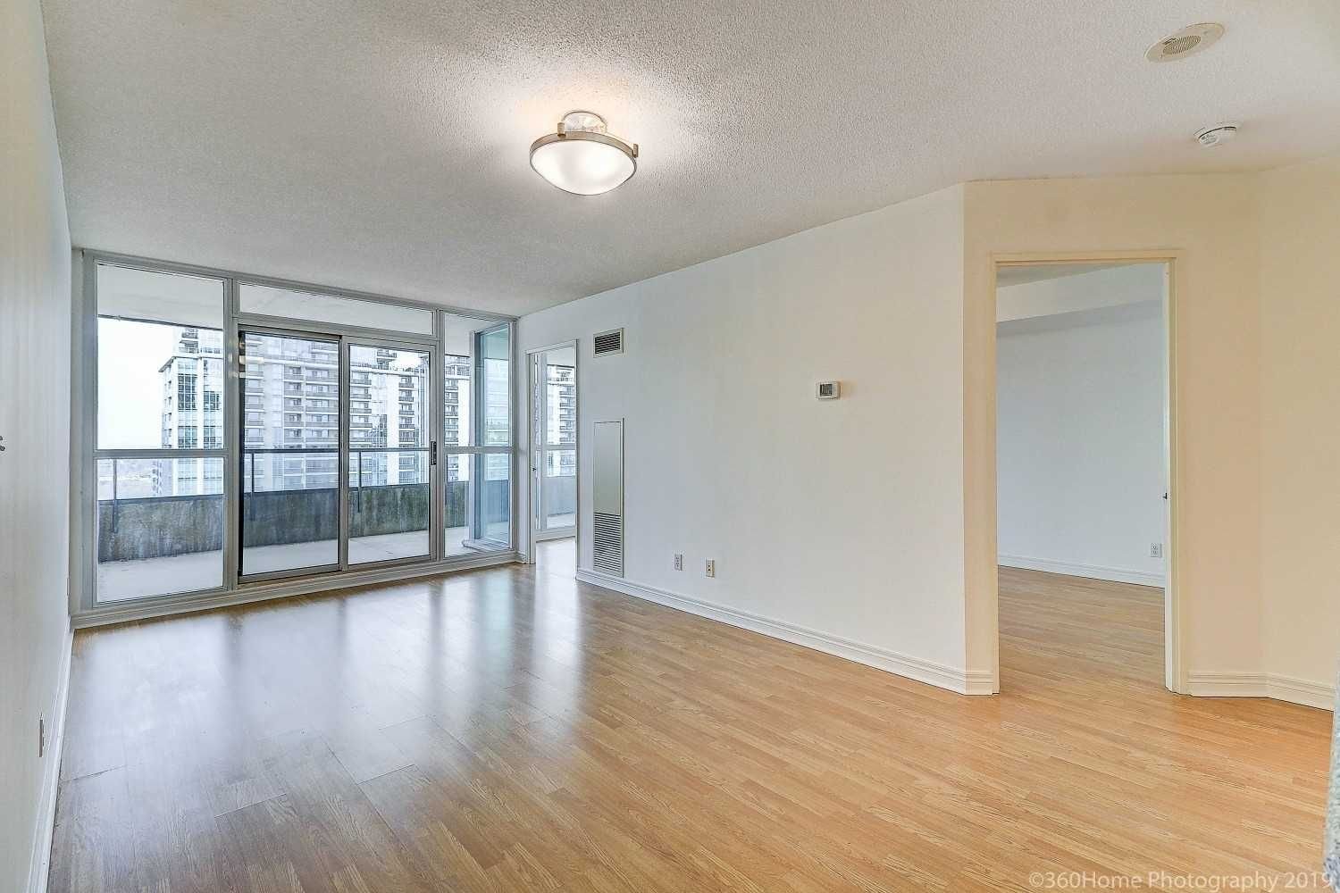 23 Hollywood Ave, unit 3211 for sale - image #5