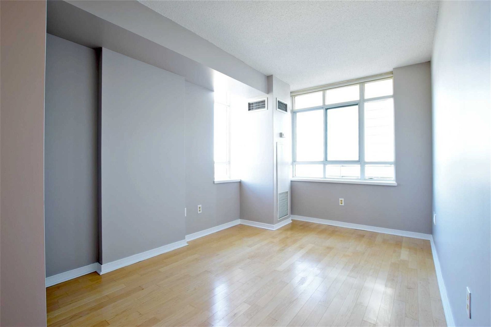 80 Mill St, unit 702 for rent - image #11