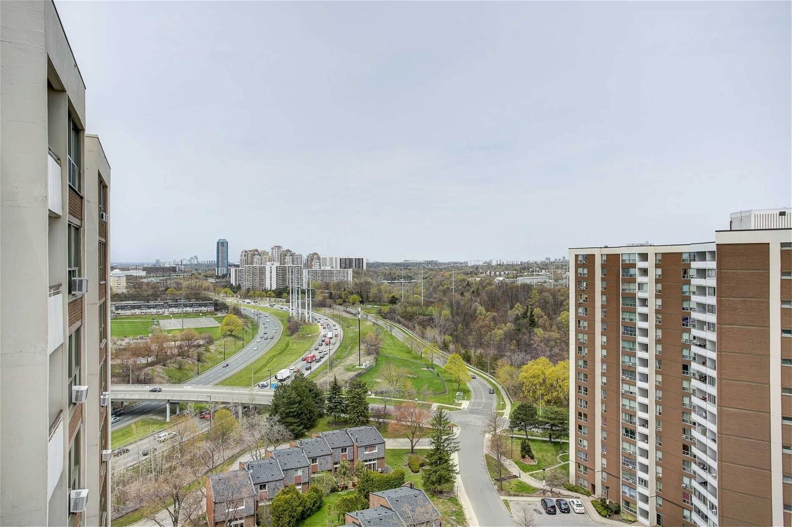 15 Vicora Linkway Way, unit 1810 for sale - image #17
