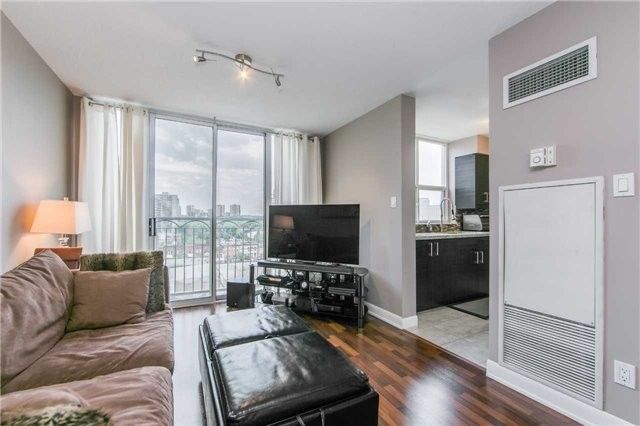 323 Richmond St E, unit 1118 for sale