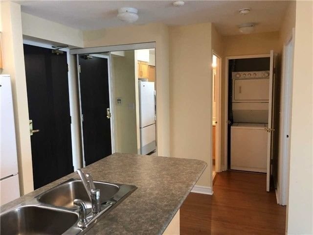 23 Hollywood Ave, unit 3309 for rent - image #11