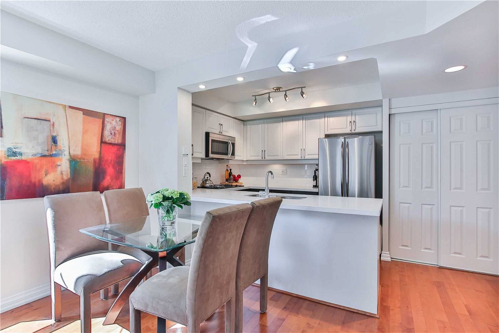 188 Redpath Ave, unit 409 for sale - image #3