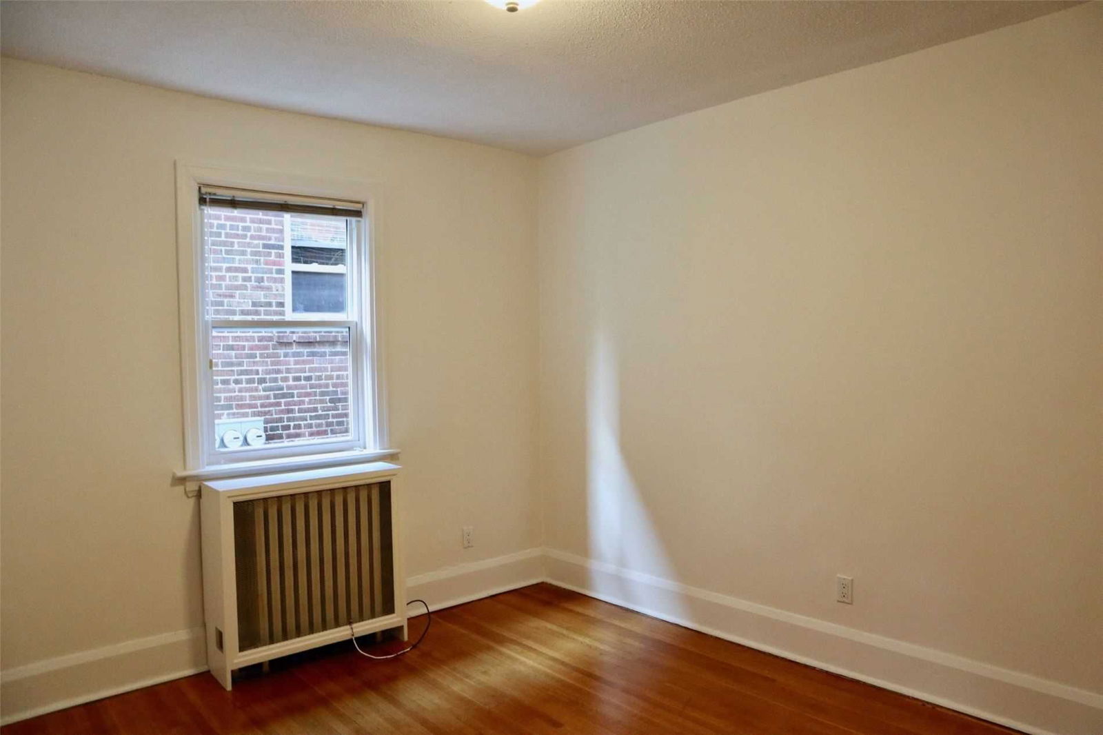 740 Avenue Rd, unit s-main for rent - image #15