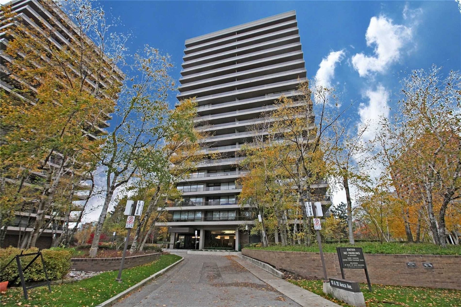 20 Avoca Ave, unit 705 for sale - image #1