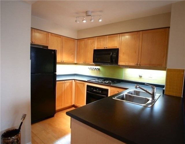 188 Redpath Ave, unit 404 for rent - image #3