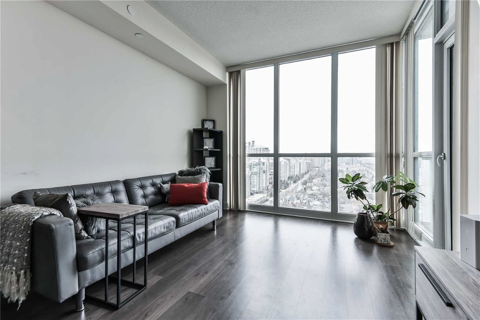 88 Sheppard Ave E, unit 2008 for rent - image #9