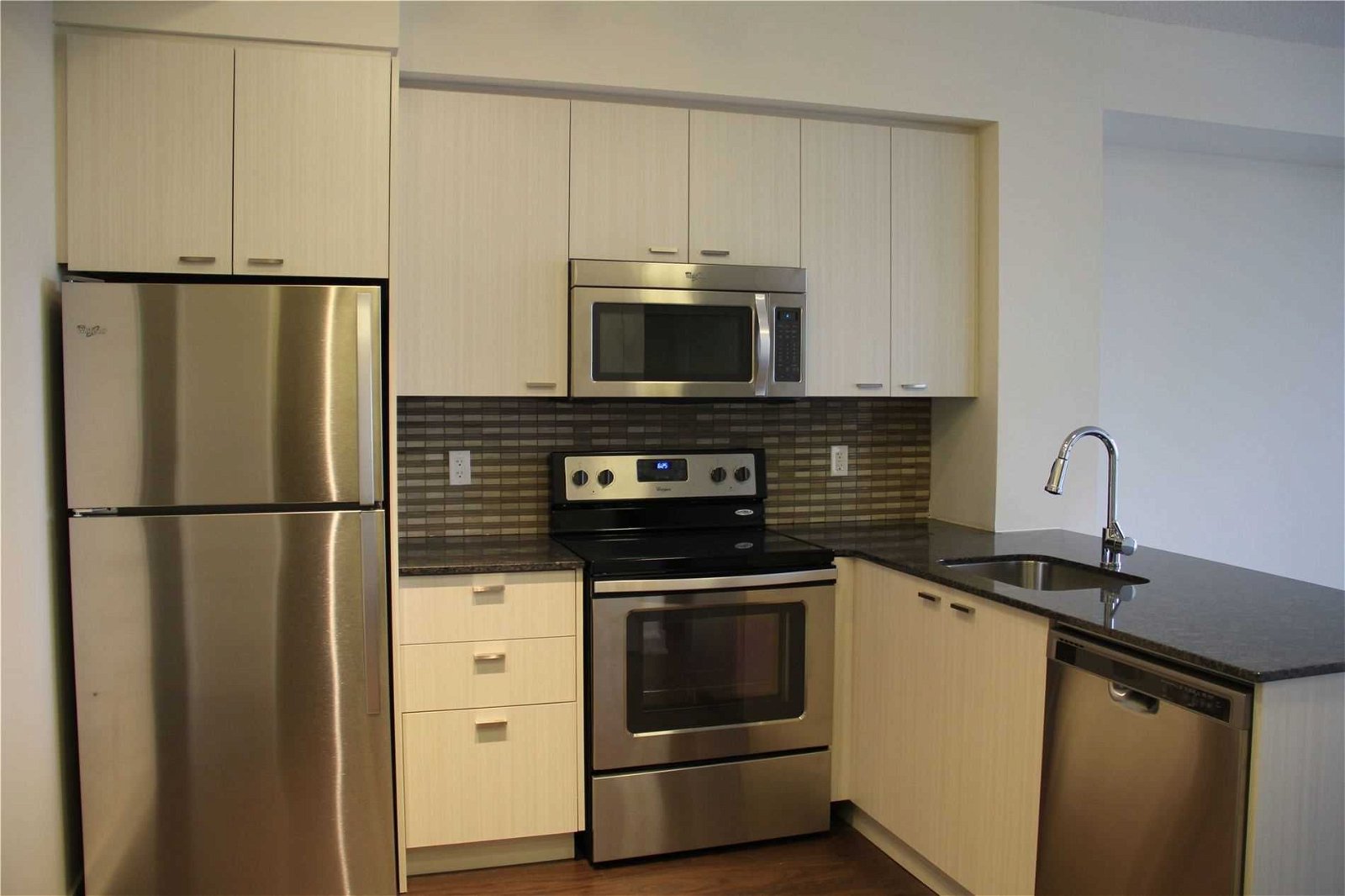 88 Sheppard Ave E, unit 1705 for rent - image #3