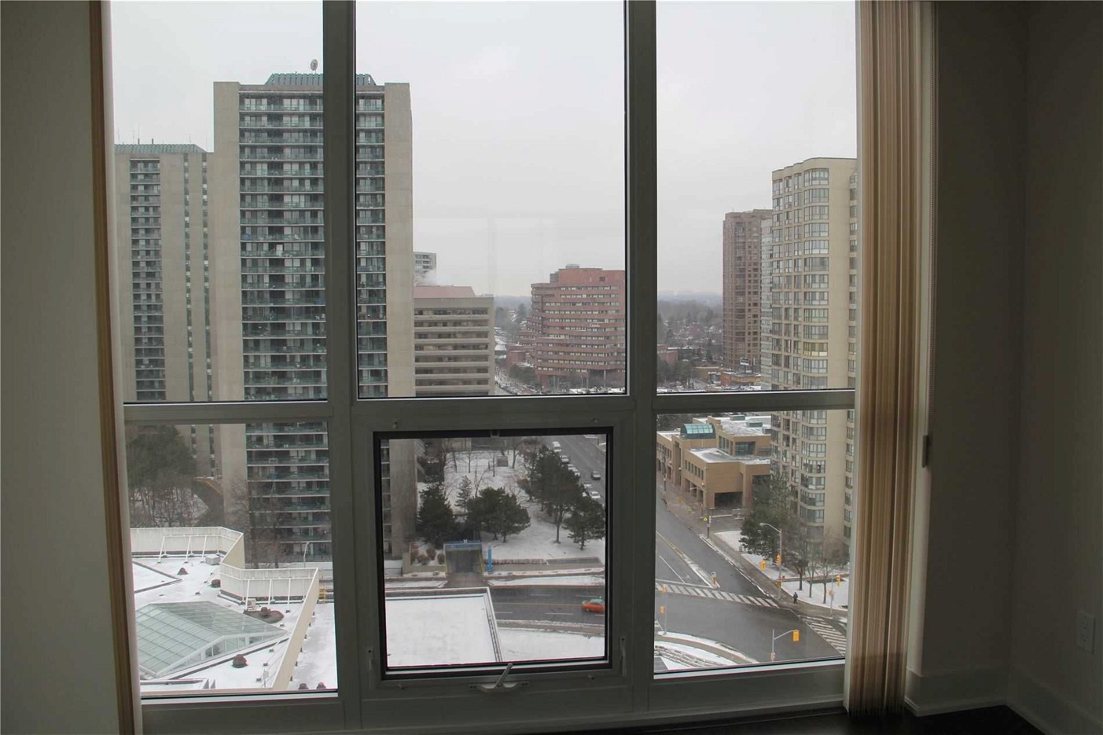 88 Sheppard Ave E, unit 1705 for rent - image #6