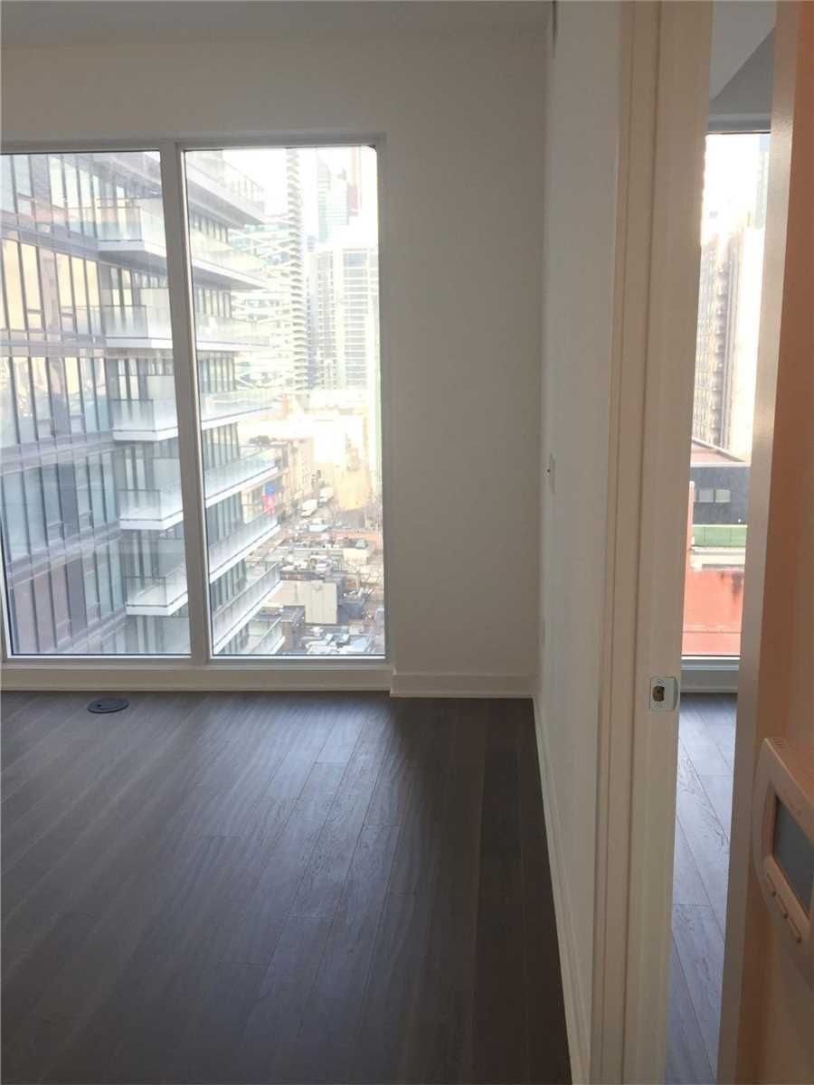 357 King St W, unit 1715 for rent - image #3