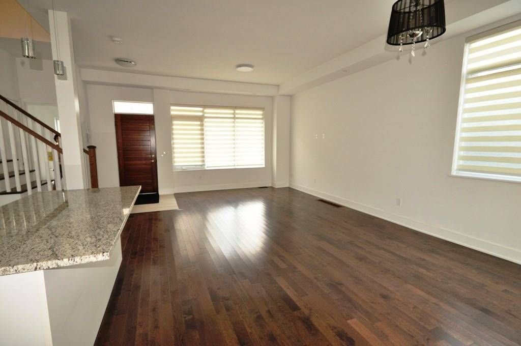 60 Forest Manor Rd, unit Th 11 for rent - image #3