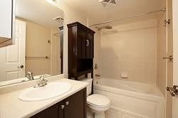 30 Grand Trunk Cres, unit 2905 for rent - image #5