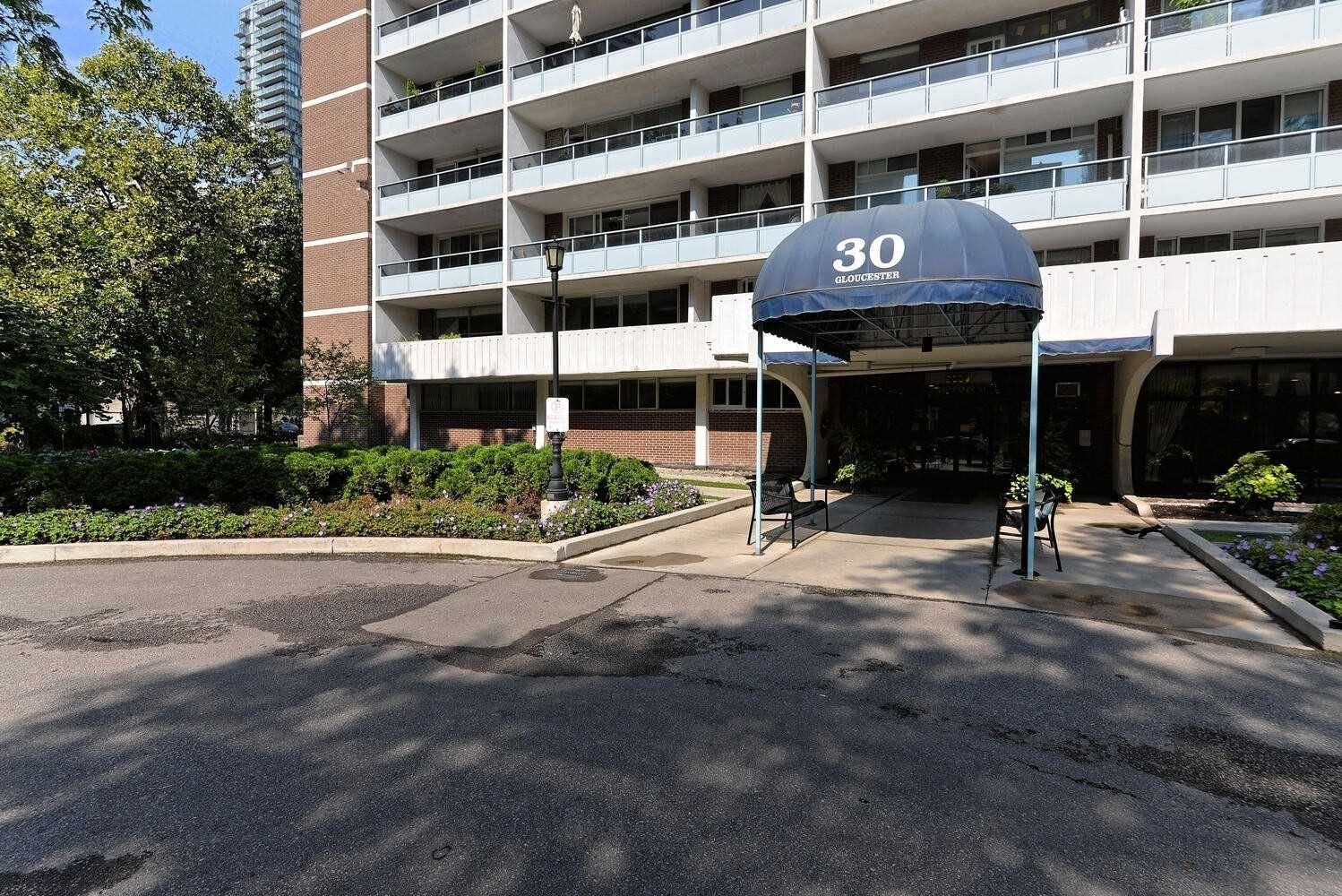 30 Gloucester St S, unit 804 for rent - image #4
