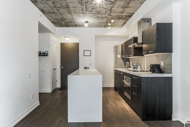 560 King St W, unit 526 for rent - image #4