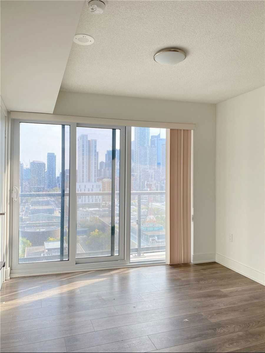 89 Mcgill St, unit 1508 for rent - image #6