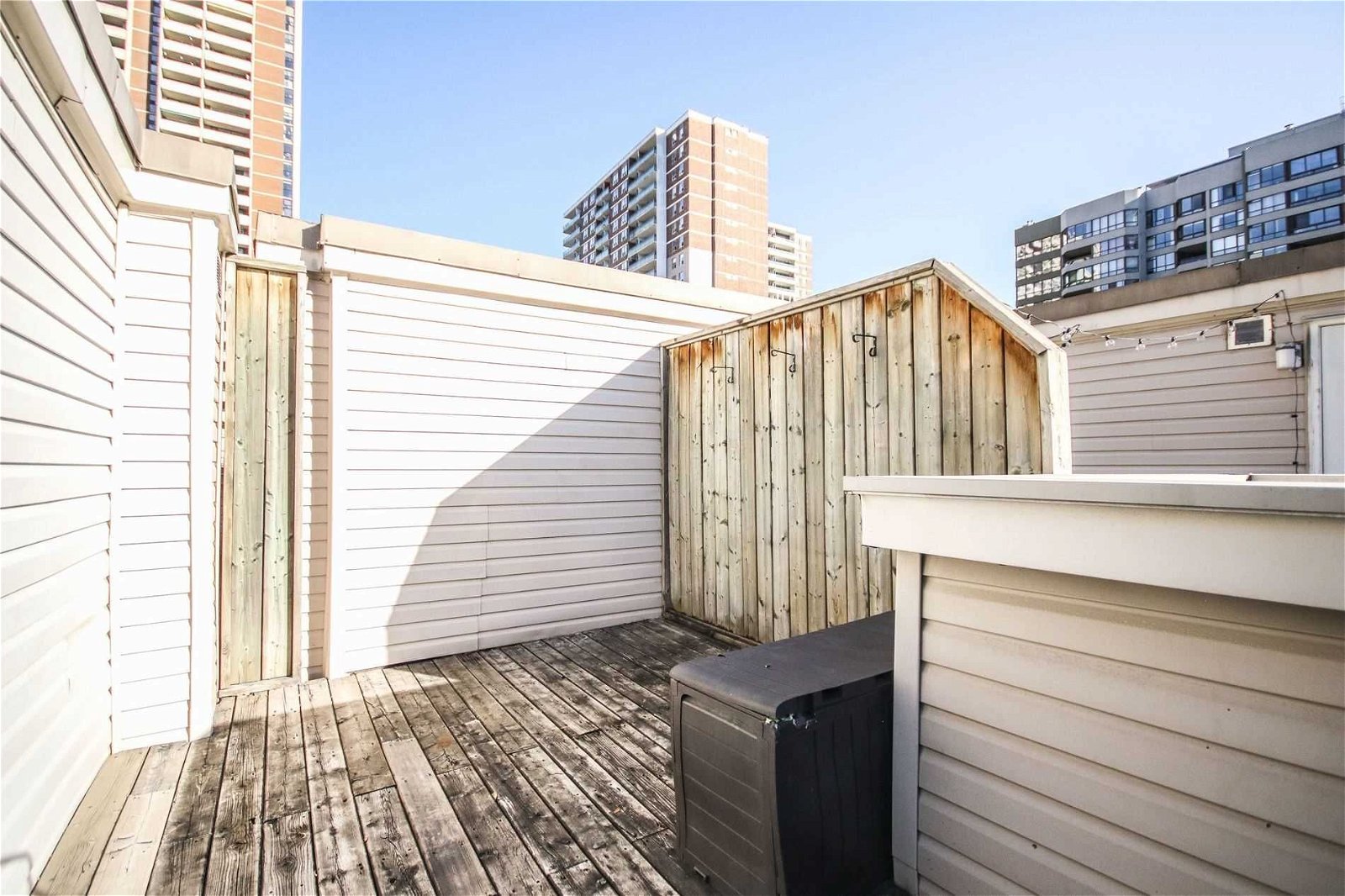 415 Jarvis St, unit 329 for rent - image #24