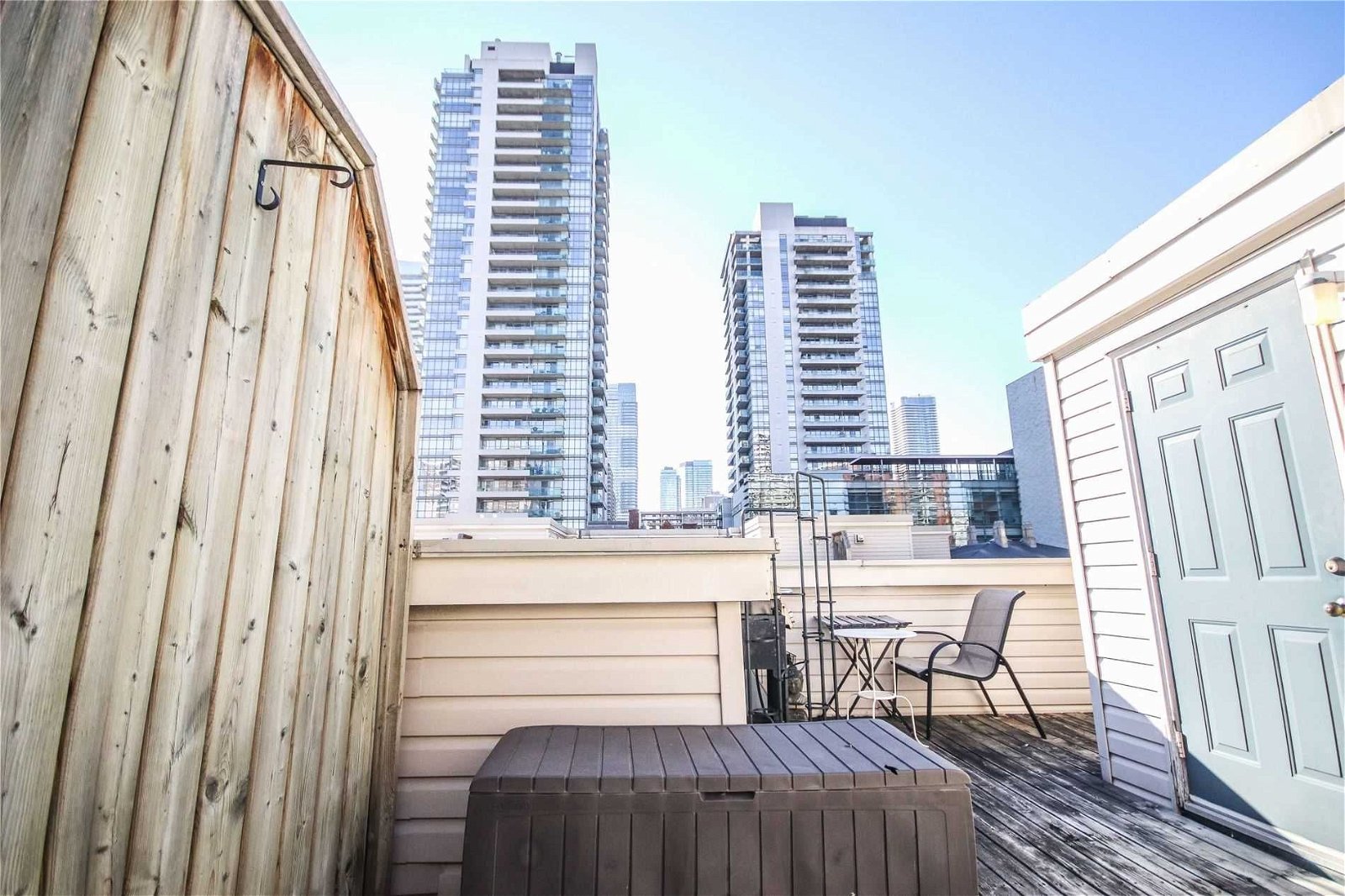 415 Jarvis St, unit 329 for rent - image #26