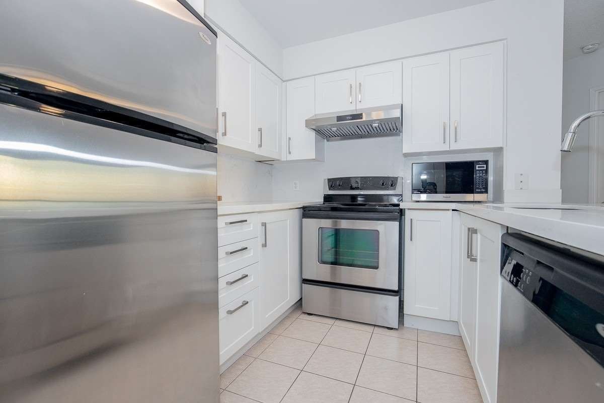 23 Hollywood Ave, unit 3201 for sale - image #7