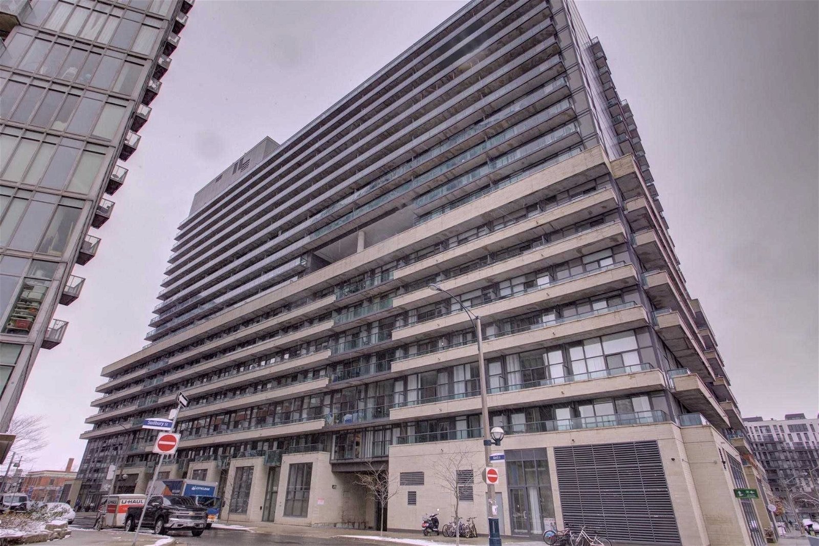 15 Abell St, unit 105 for rent - image #1