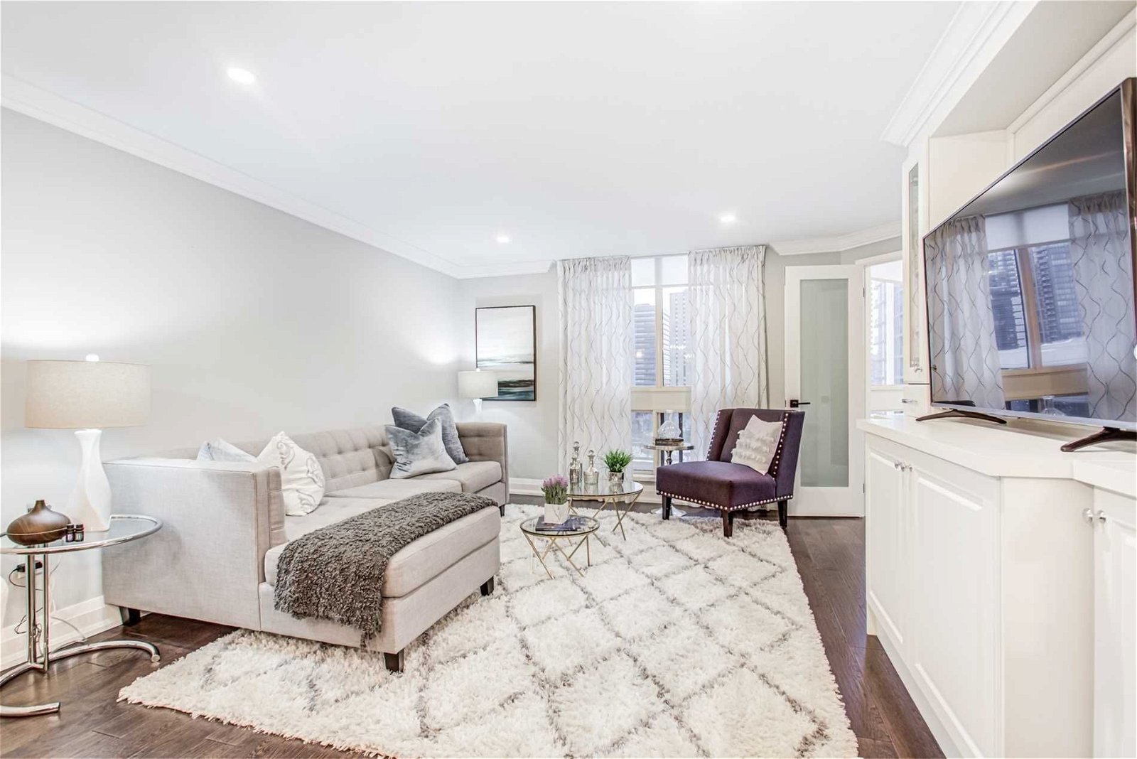 10 Kenneth Ave, unit 1101 for sale - image #4