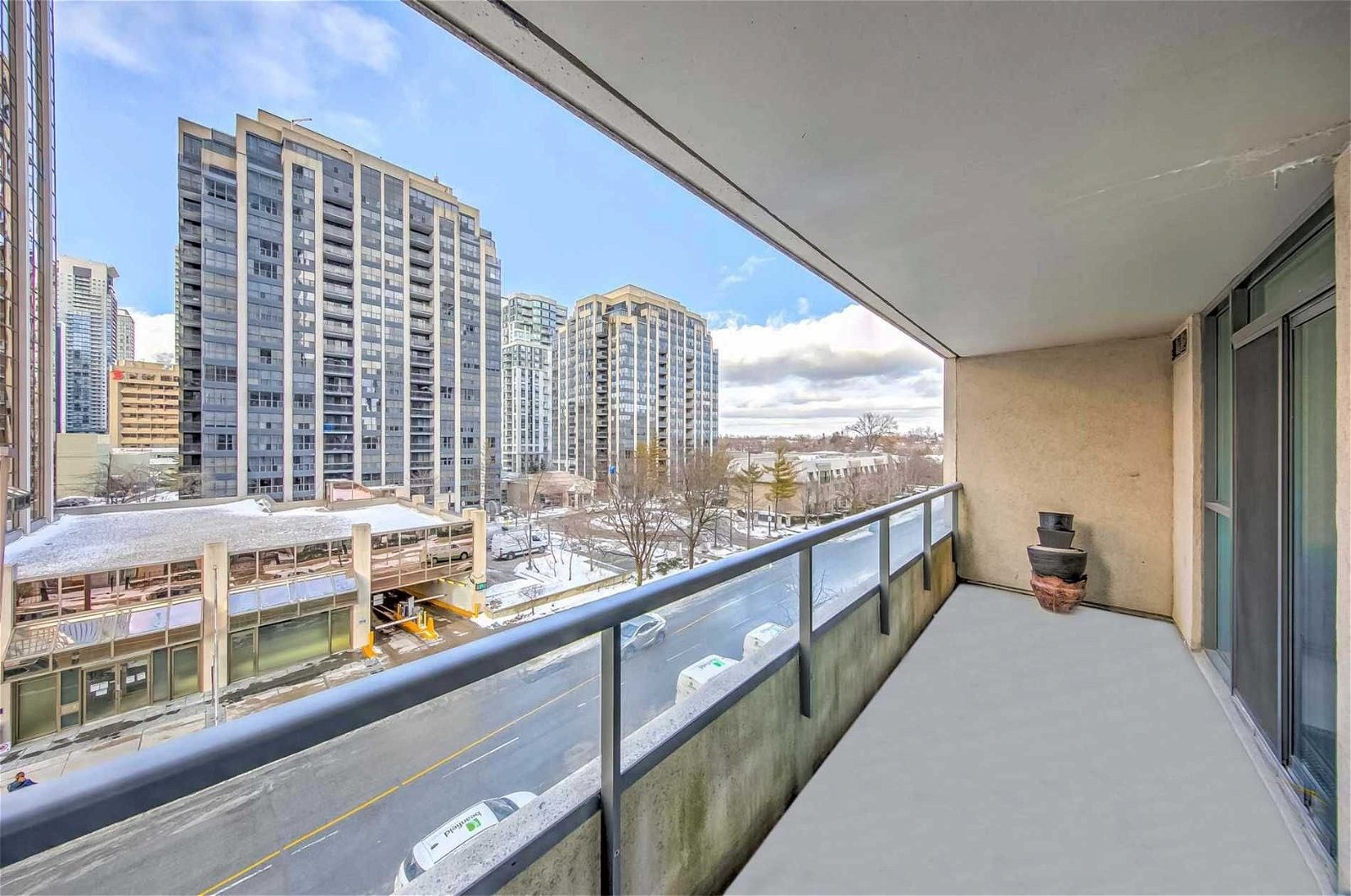 23 Hollywood Ave, unit 503 for sale - image #24