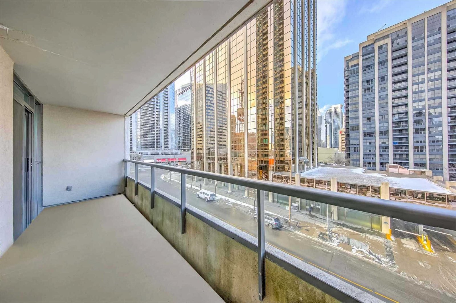 23 Hollywood Ave, unit 503 for sale - image #26