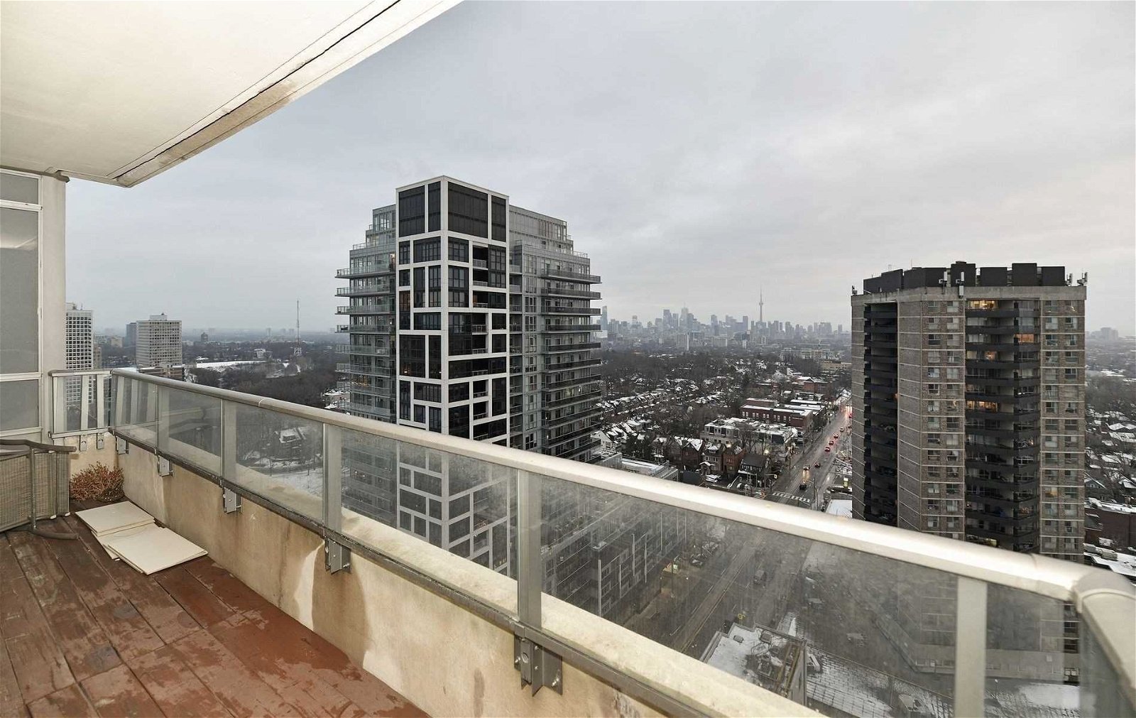 500 St. Clair  Ave W, unit 1807 for rent - image #10