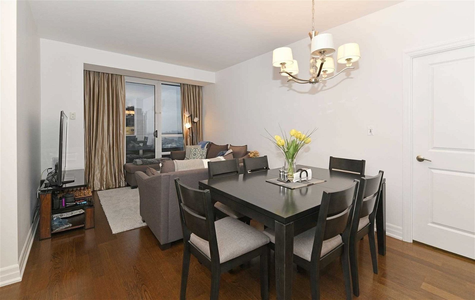 500 St. Clair  Ave W, unit 1807 for rent - image #4
