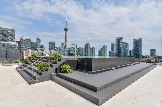 560 King St W, unit 404 for rent - image #23