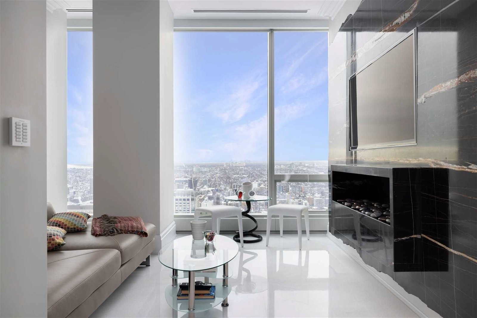 50 Yorkville Ave, unit 4001 for sale - image #9