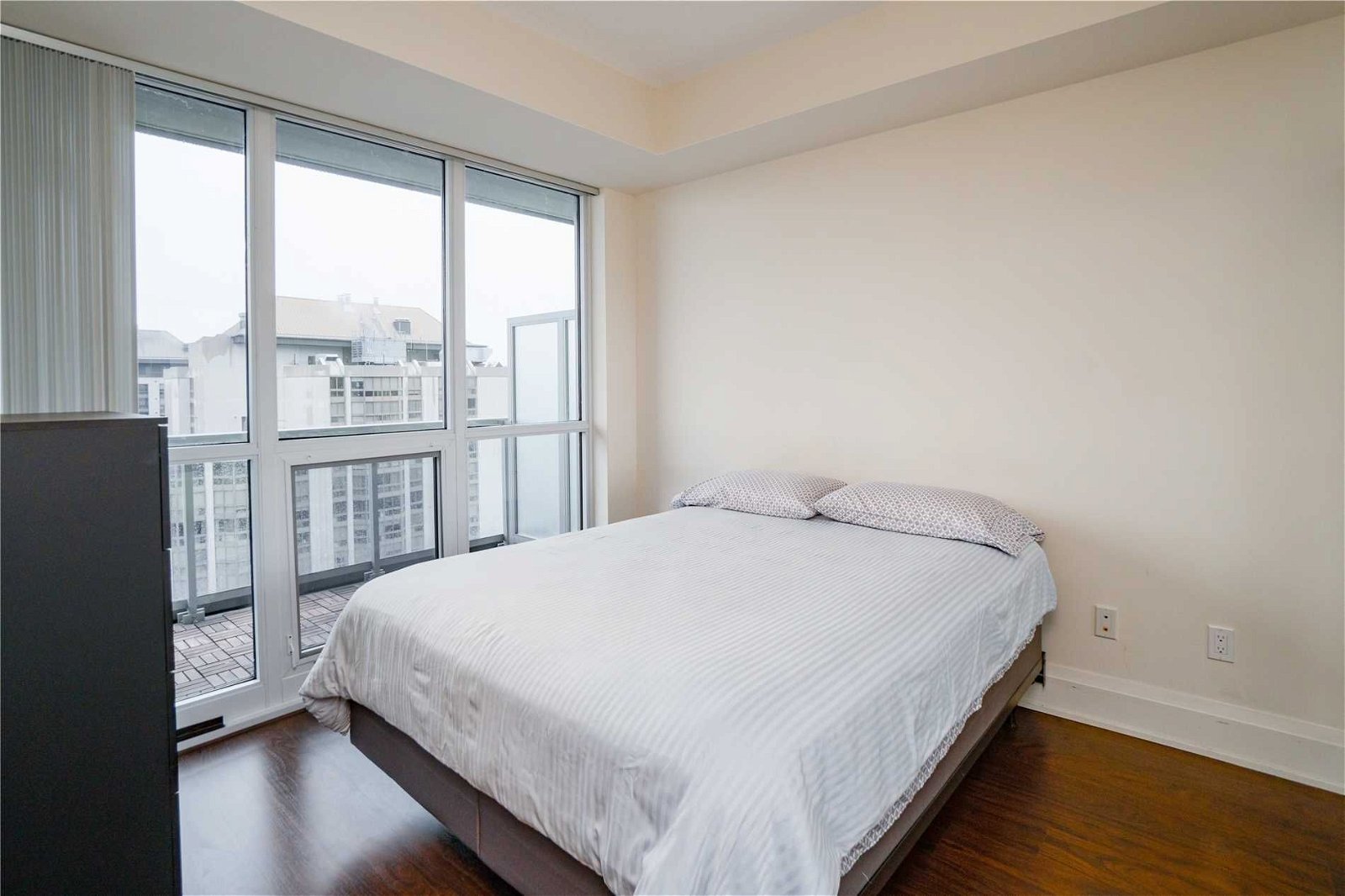 88 Sheppard Ave E, unit 1710 for rent - image #9