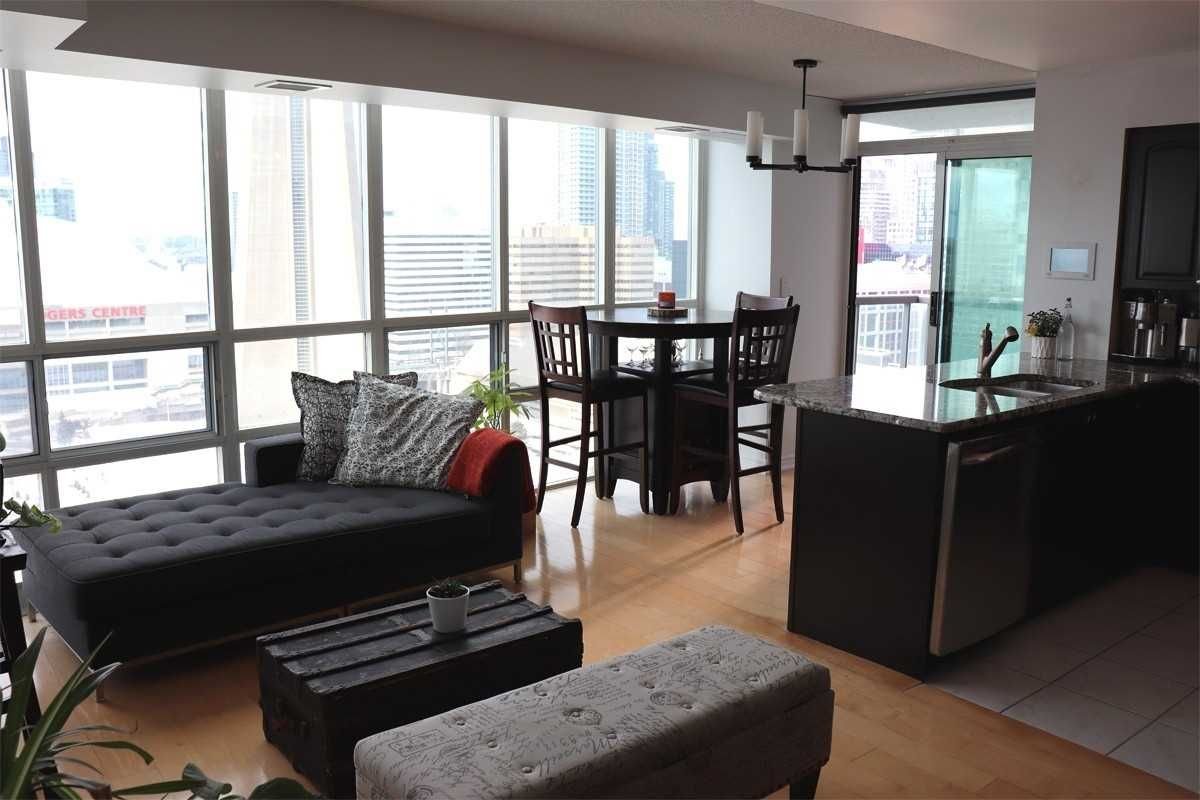 30 Grand Trunk  Cres, unit 2902 for rent - image #7
