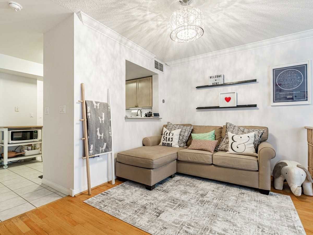 28 Sommerset Way, unit 1006 for sale - image #5