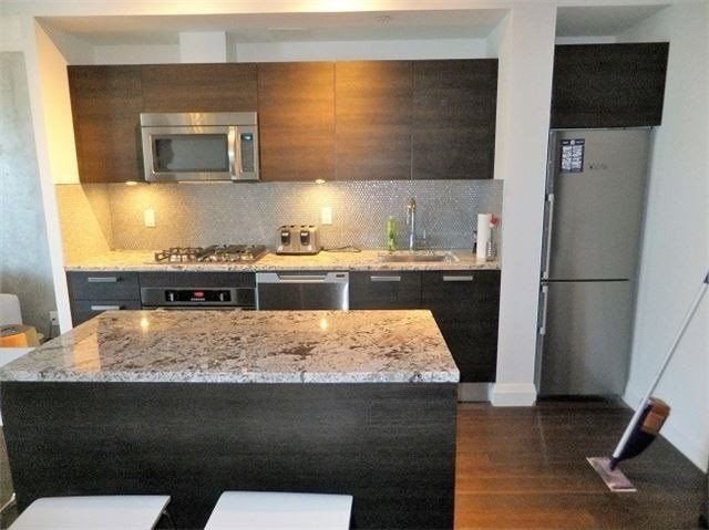 224 King St W, unit 2905 for rent - image #3