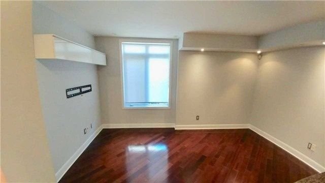415 Jarvis St, unit 331 for rent - image #3