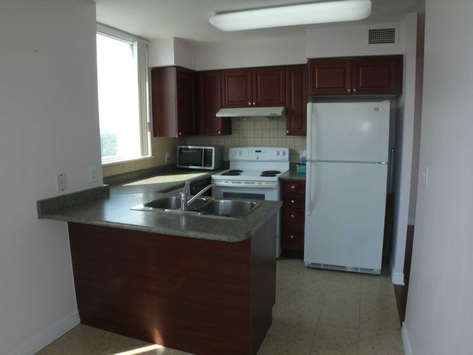 23 Hollywood Ave, unit 3008 for rent - image #13