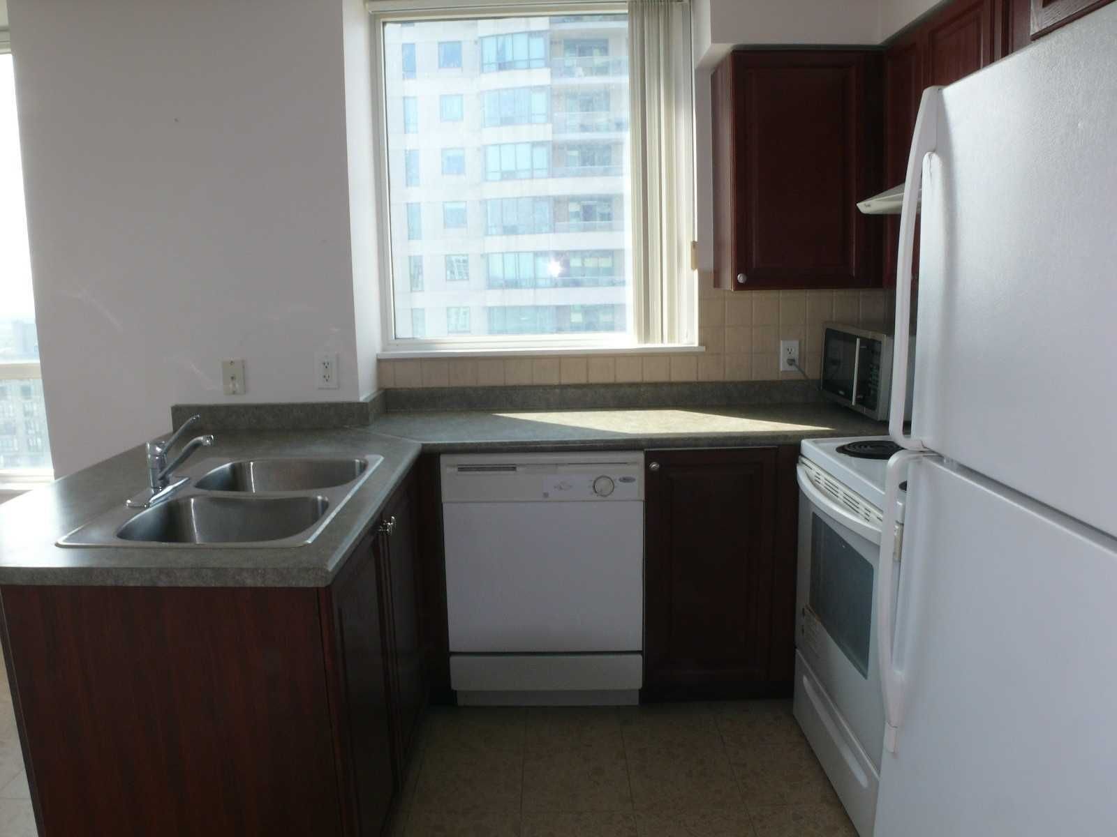 23 Hollywood Ave, unit 3008 for rent - image #14