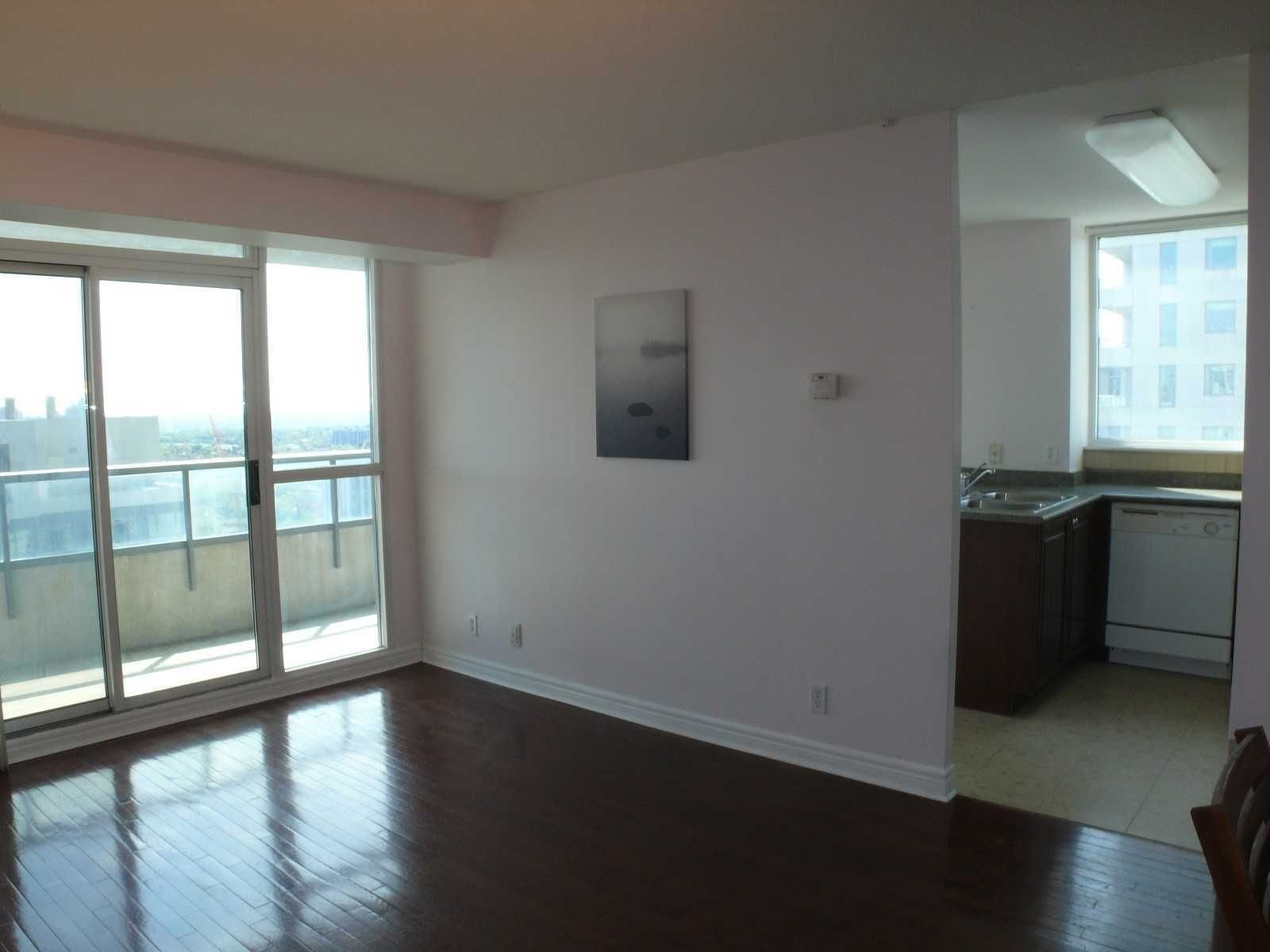 23 Hollywood Ave, unit 3008 for rent - image #6