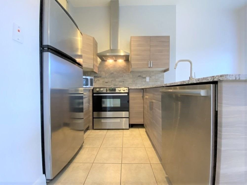 700 King St W, unit 212 for rent - image #10