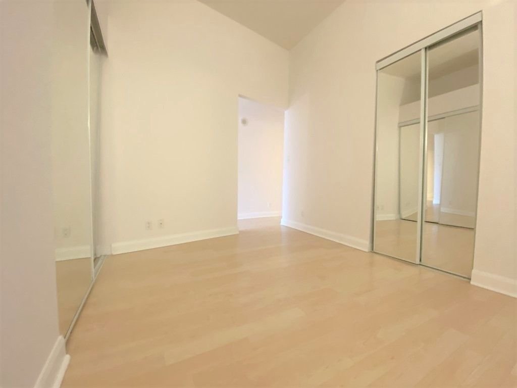 700 King St W, unit 212 for rent - image #18