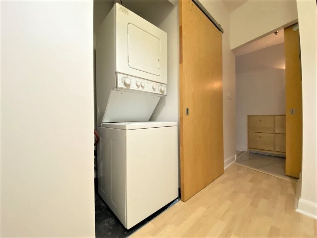 700 King St W, unit 212 for rent - image #28