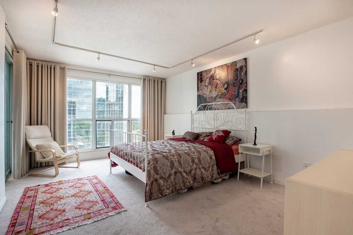 18 Hollywood Ave, unit 1405 for sale - image #11