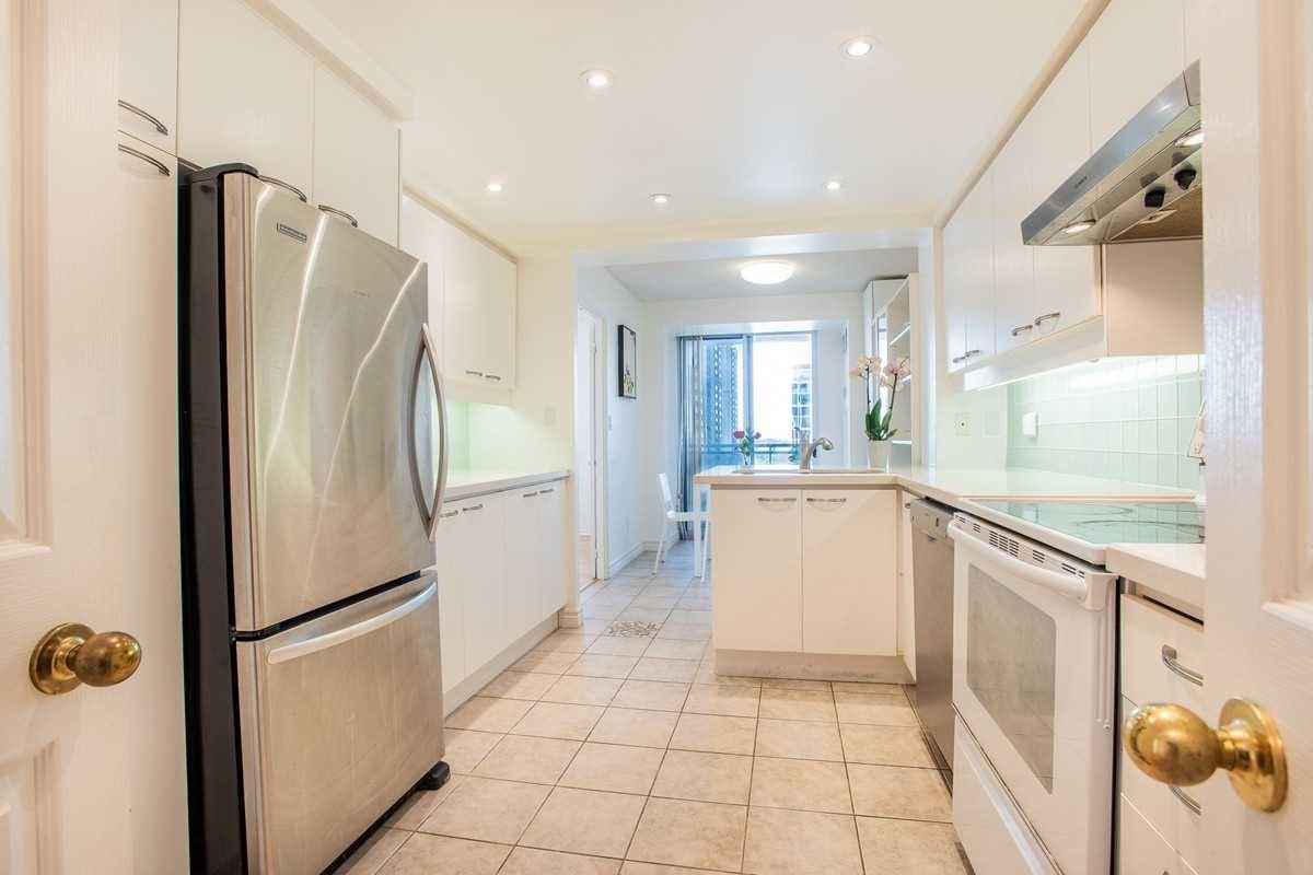 18 Hollywood Ave, unit 1405 for sale - image #8