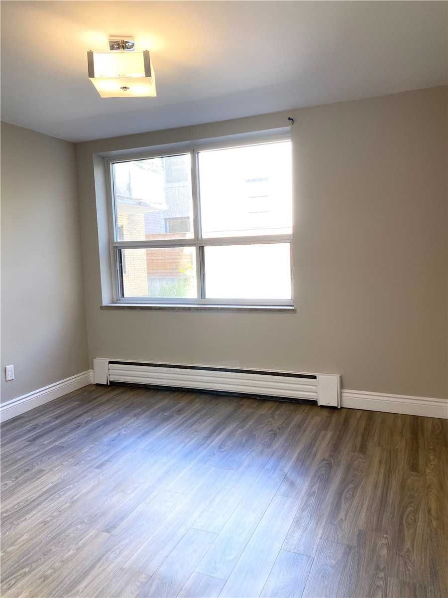276 St Clair Ave W, unit 107 for rent - image #7