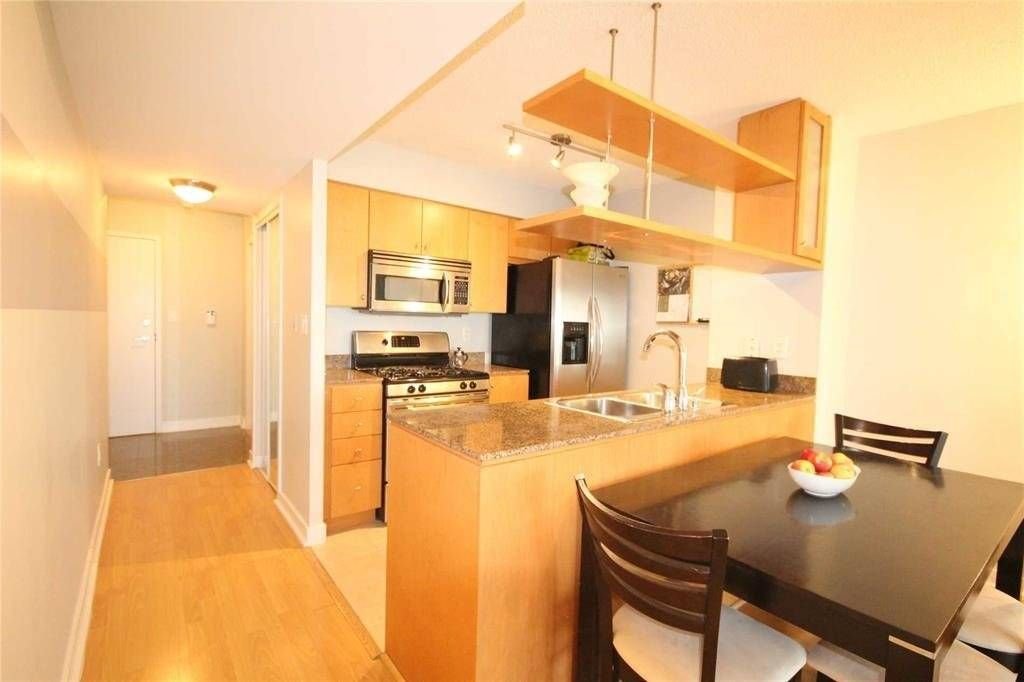 10 Navy Wharf Crt, unit 611 for rent - image #5
