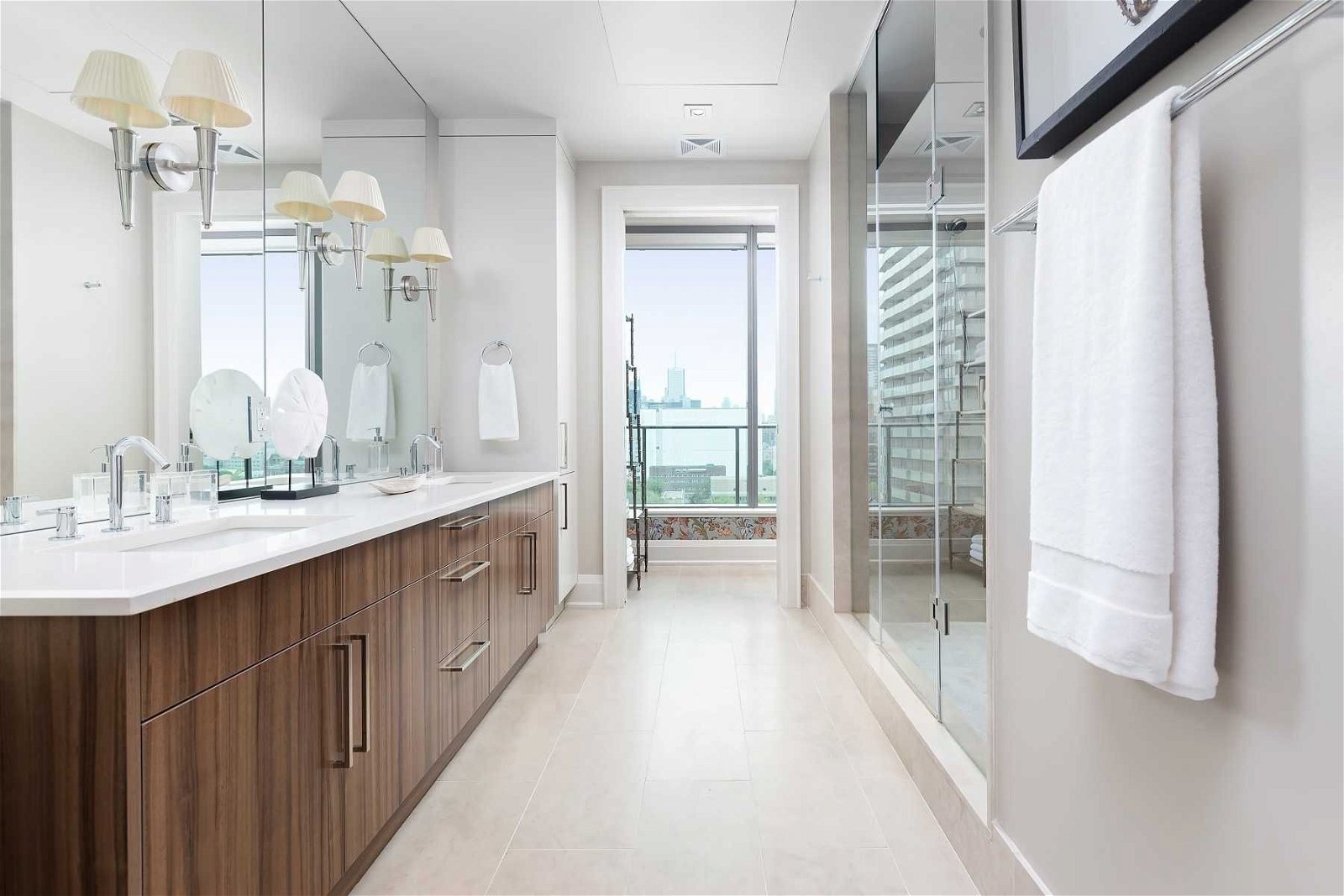 77 Charles St W, unit 1103 for sale - image #20