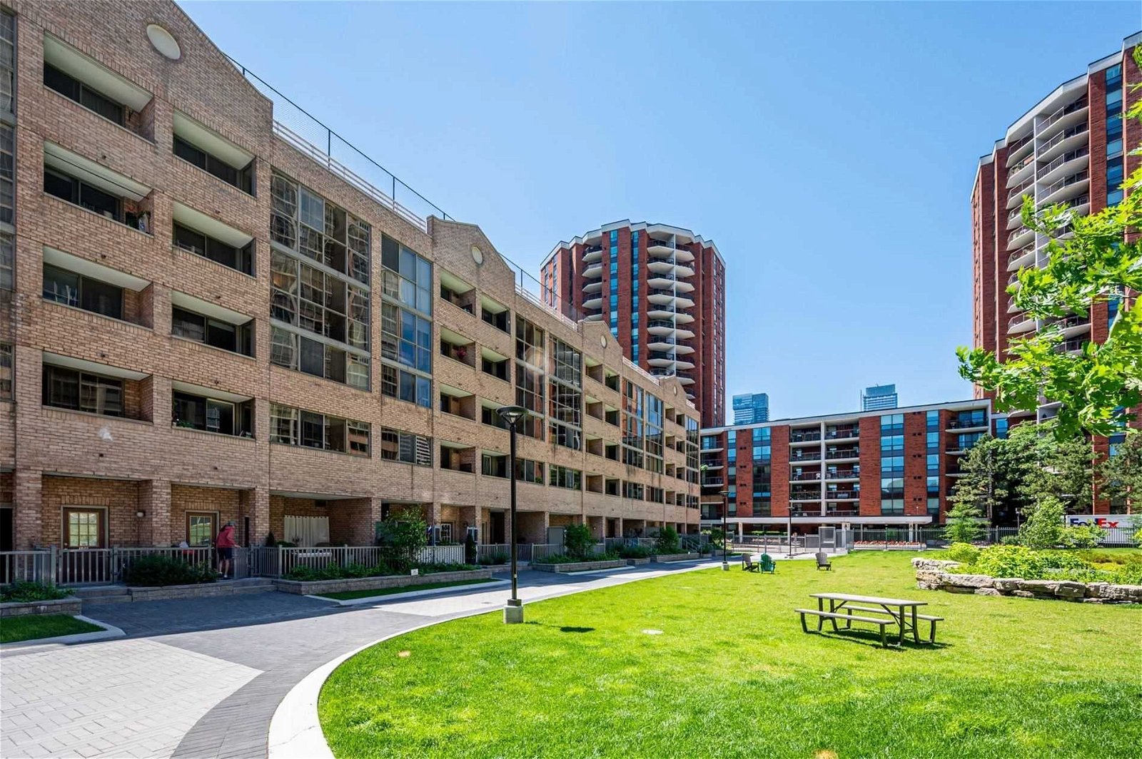 60 Homewood Ave, unit 438 for sale - image #27