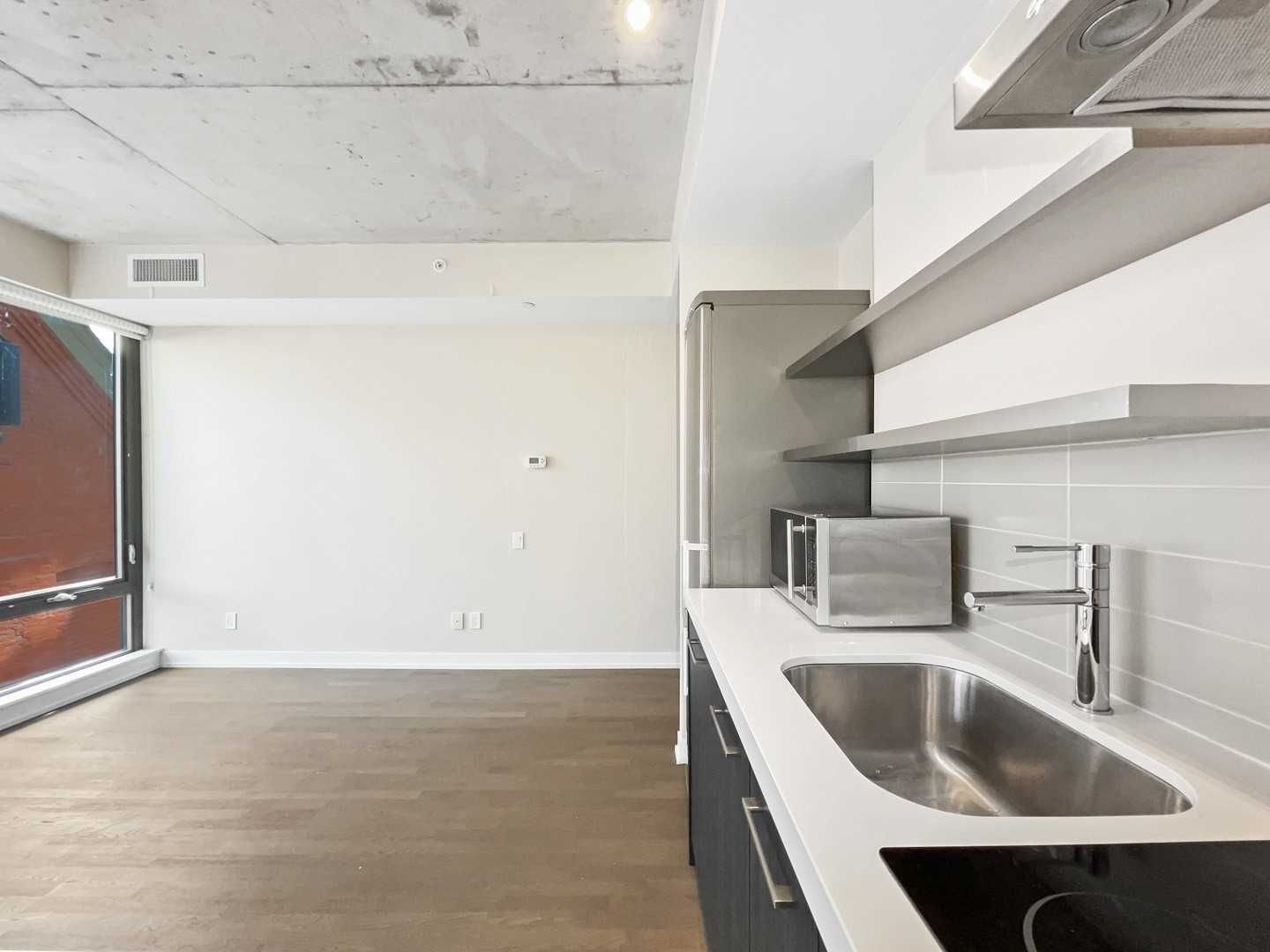 560 King St W, unit 421 for rent - image #8