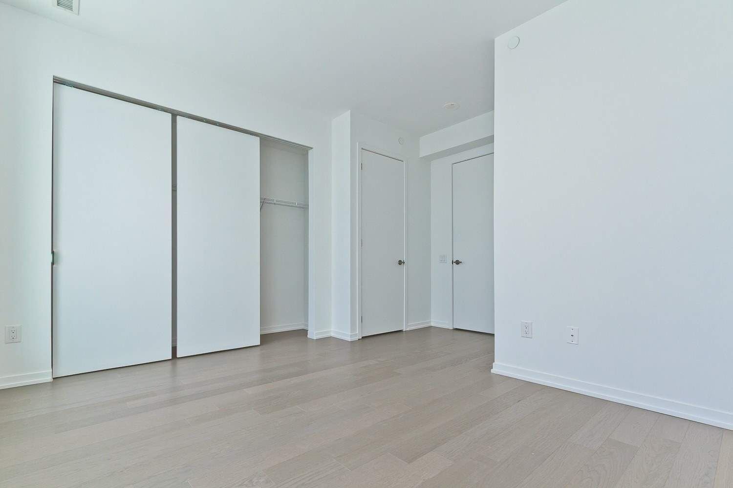 138 St Helen's Ave, unit Ph1 for rent - image #5